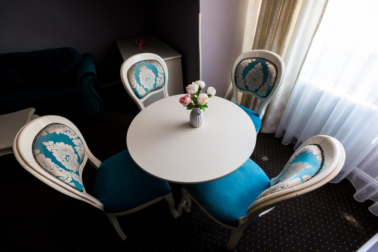 Royal Inn Busteni-Adults Only Ngoại thất bức ảnh